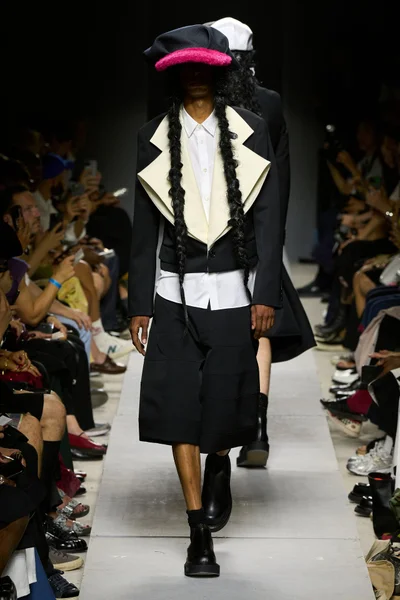 Look 30